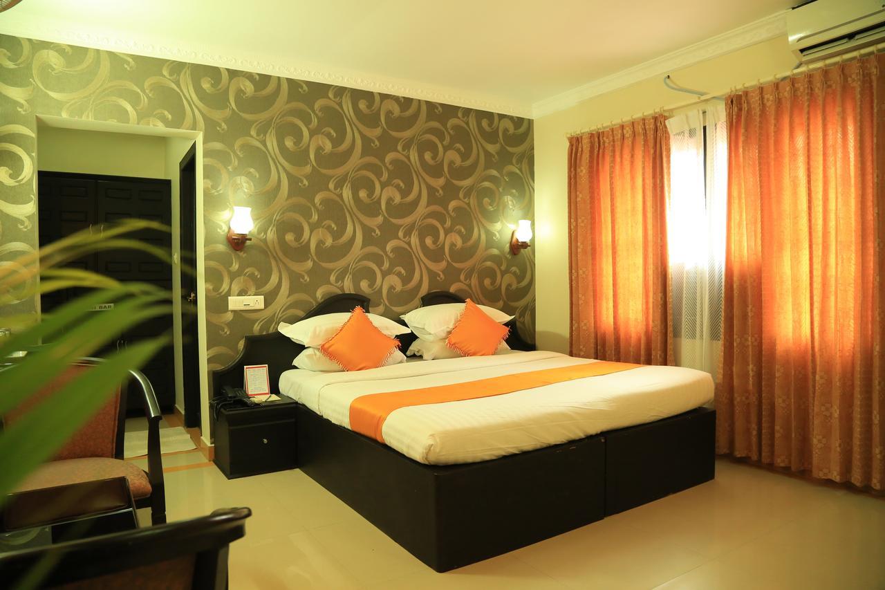 Capital O 46475 Gd International Redfort Hotel Nilambūr Kültér fotó