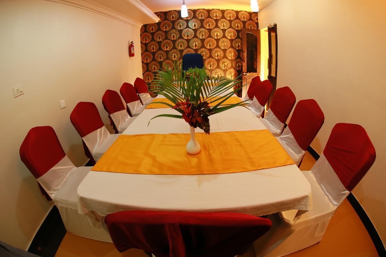 Capital O 46475 Gd International Redfort Hotel Nilambūr Kültér fotó