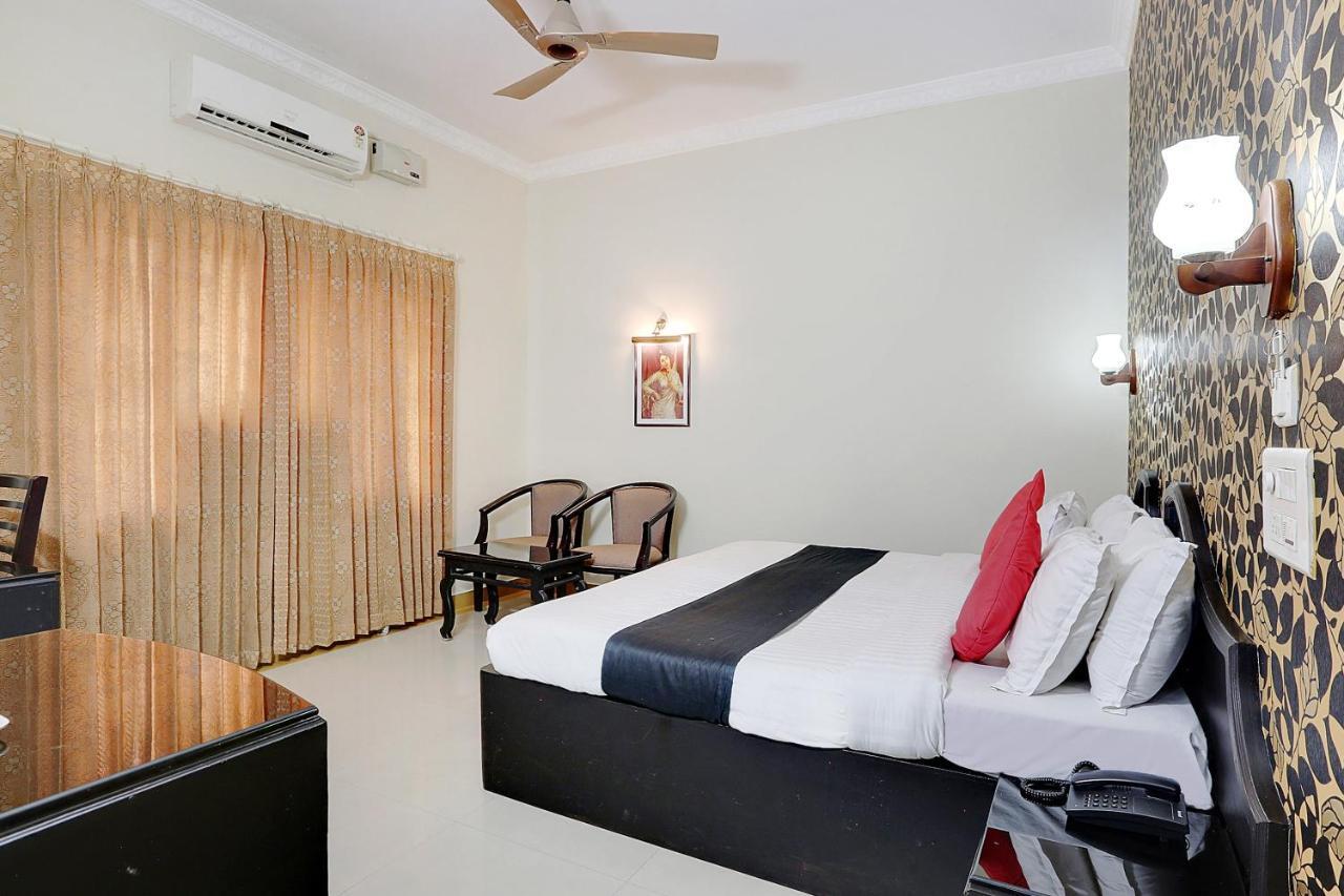Capital O 46475 Gd International Redfort Hotel Nilambūr Kültér fotó