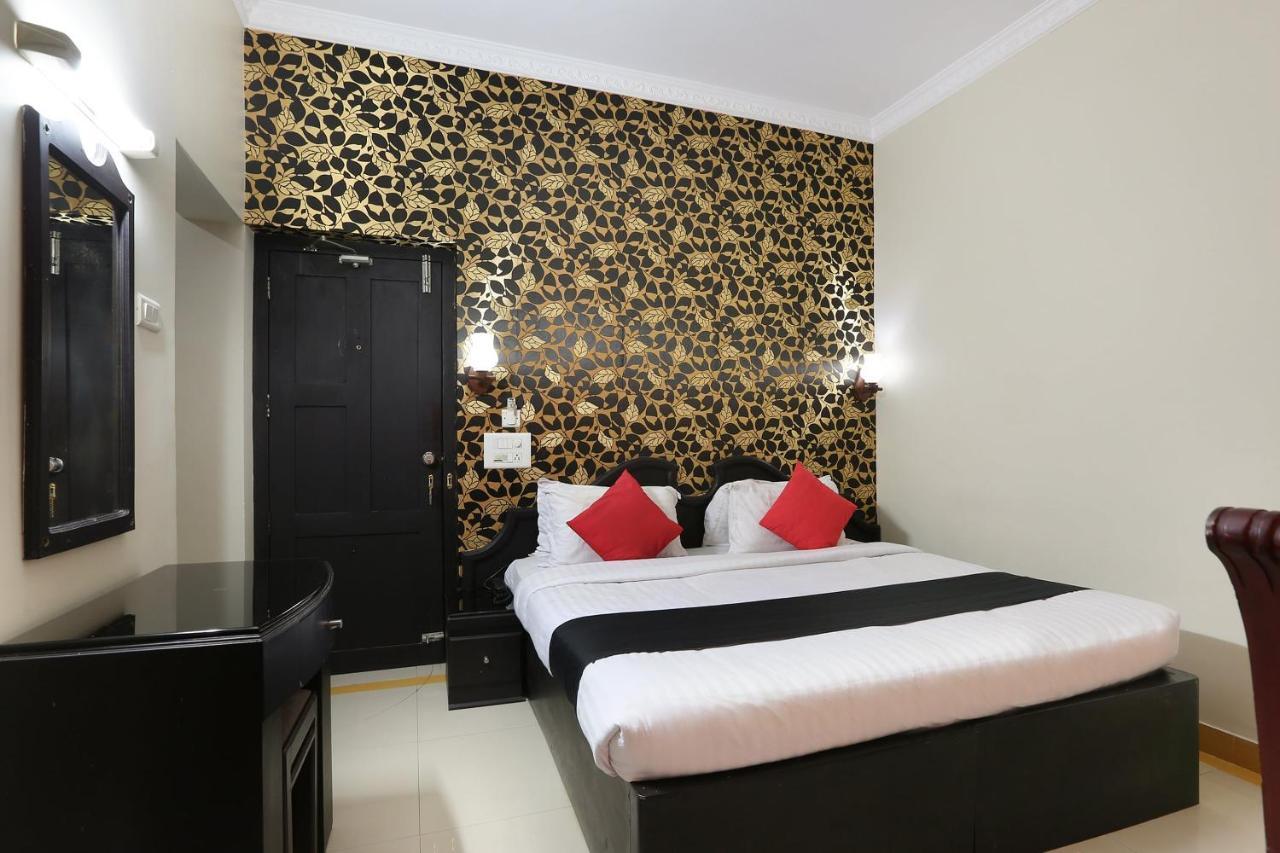 Capital O 46475 Gd International Redfort Hotel Nilambūr Kültér fotó